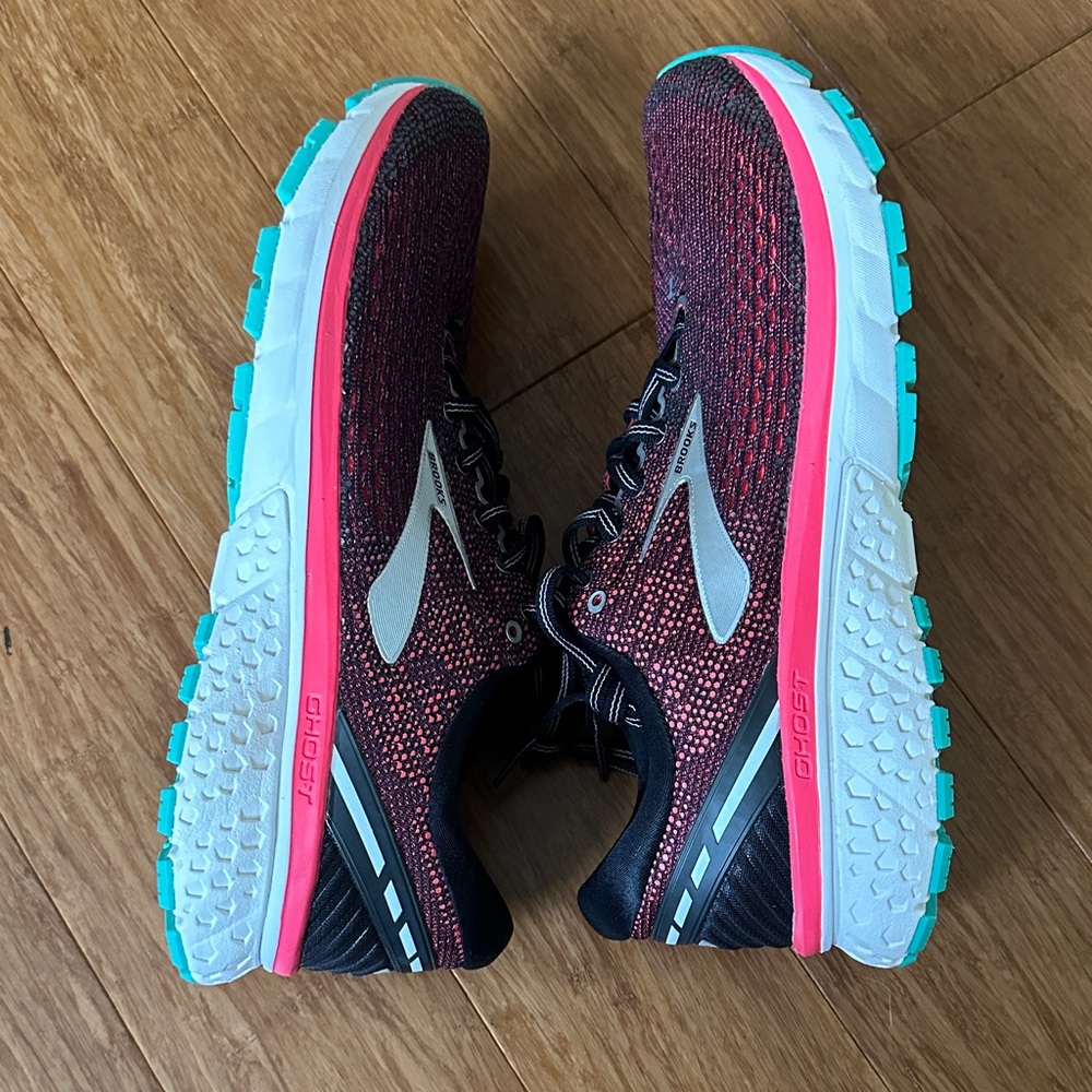 Brooks Women's Running Sneakers — Pink and Black with Teal Accents - Picture 4 of 4